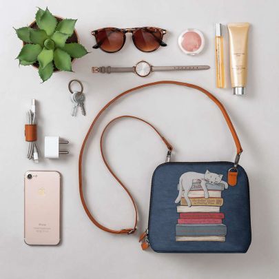 How To Chill Like A Cat - Trapeze Crossbody Bag