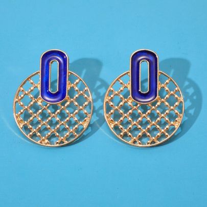 Geometric Hollow Round Earring