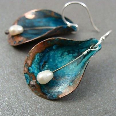 Unique Shell Pearl Pendant Earring